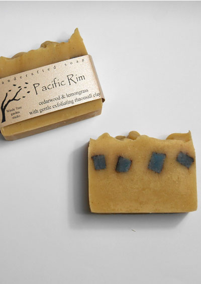 A blend of lemongrass & cedarwood essential oils with rhauosall clay for a gentle, exfoliating soap